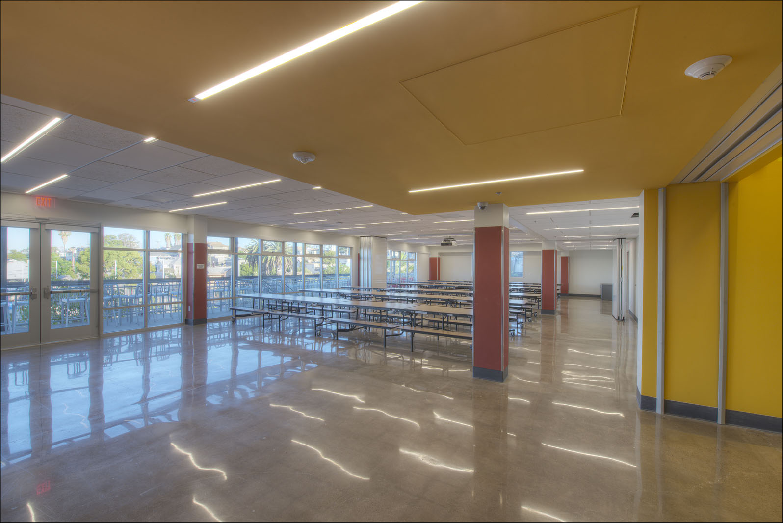 Albert Einstein Academies lunchroom