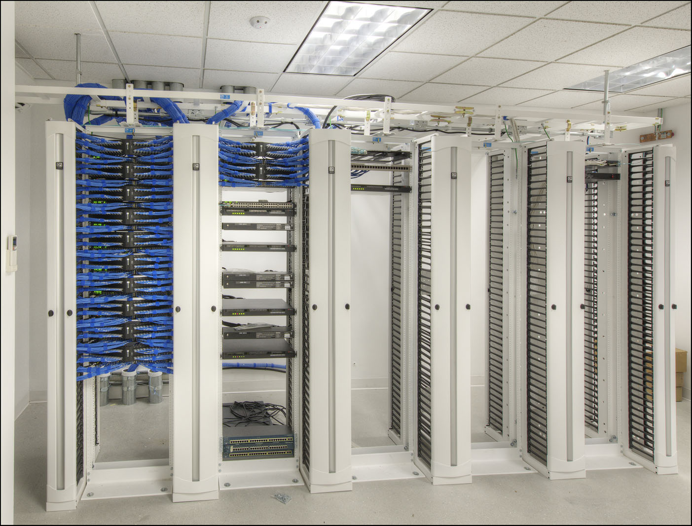 Entropic server racks