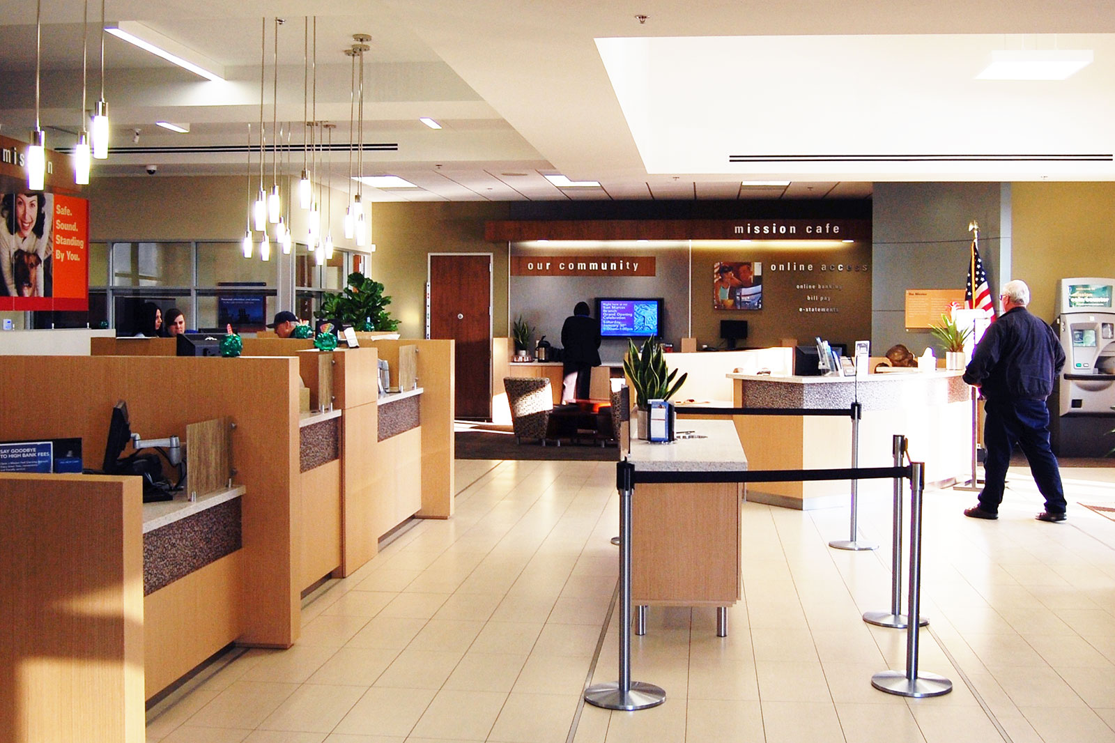 Mission Federal Credit Union lobby