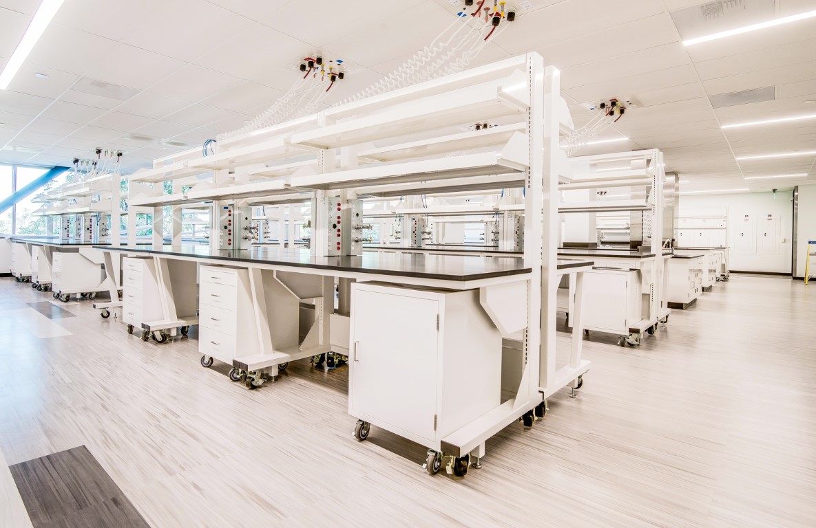 la jolla pharmaceutical company lab space2
