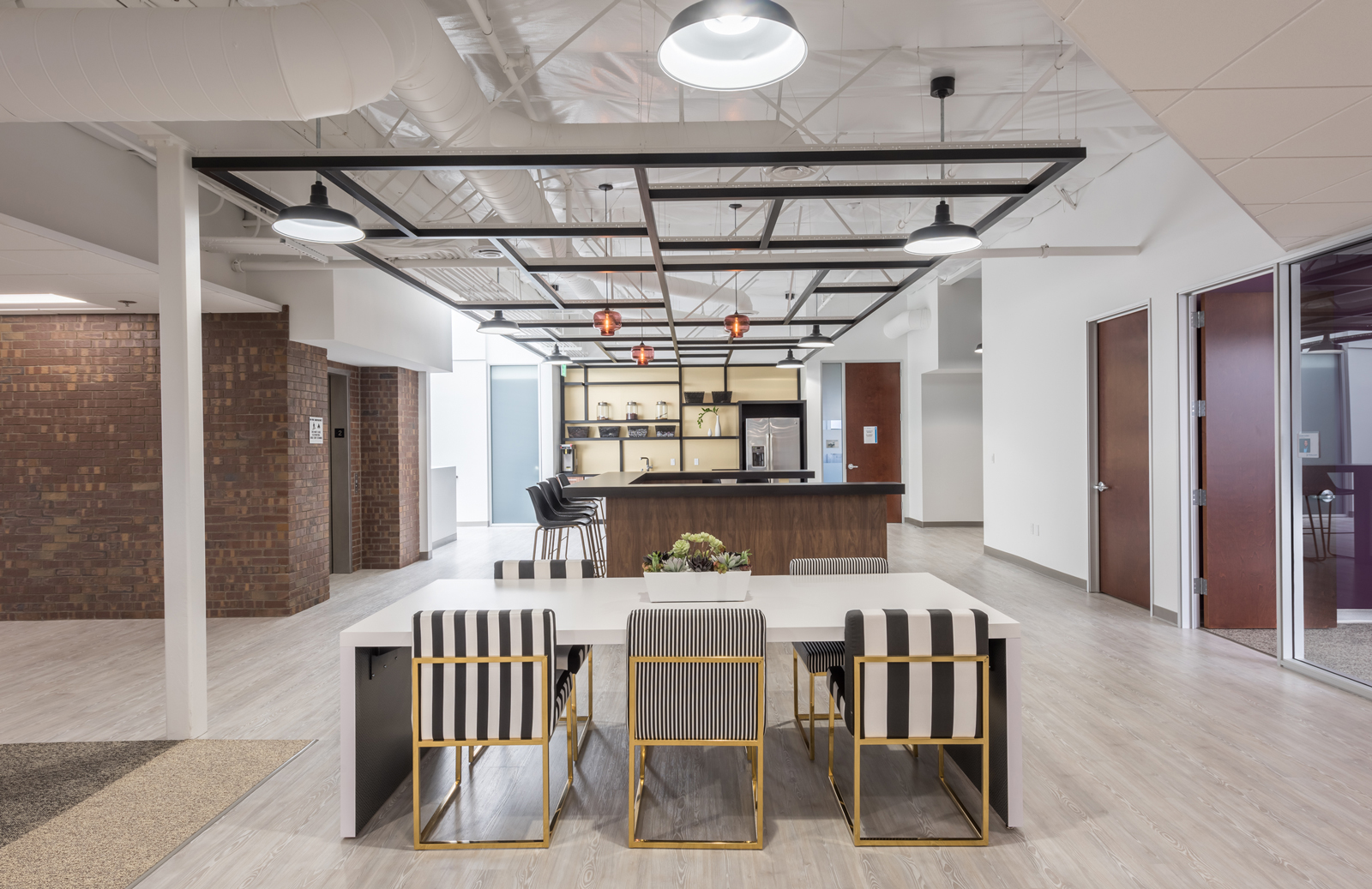 tealium kitchen and dining area