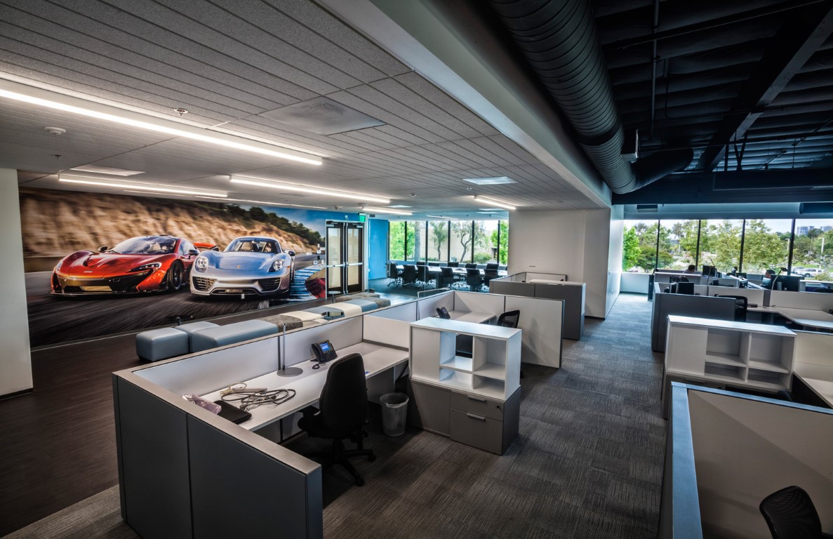 the enthusiast network headquarters cubicles