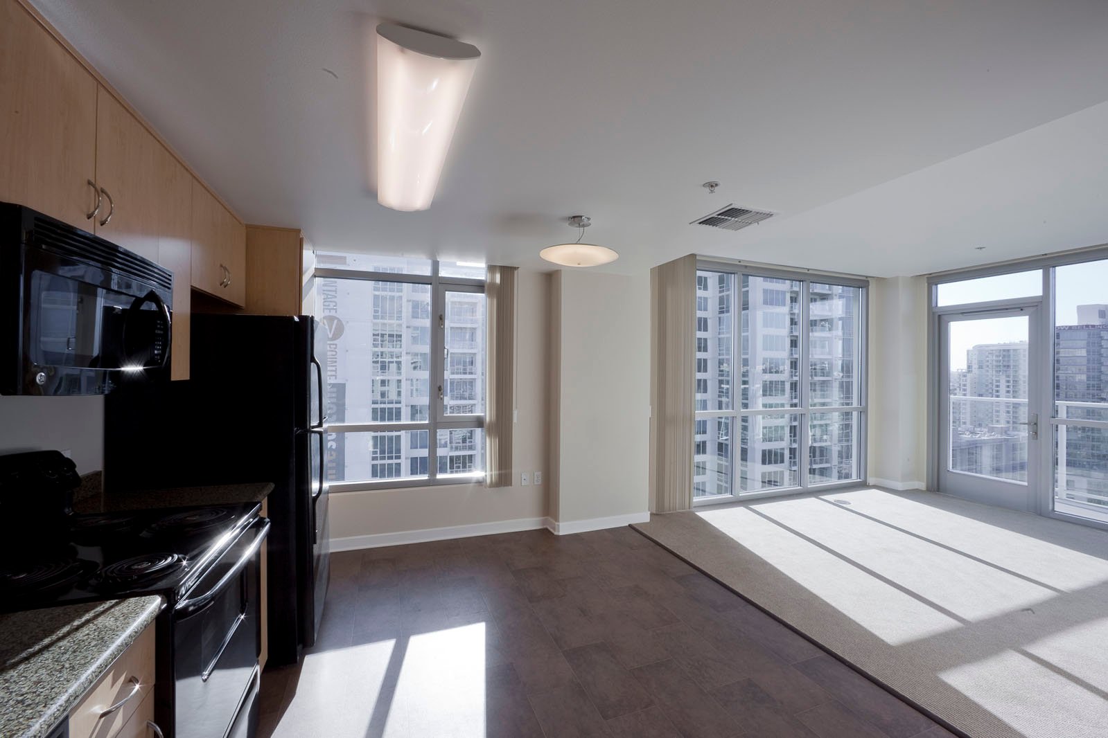 1050 B Street living space
