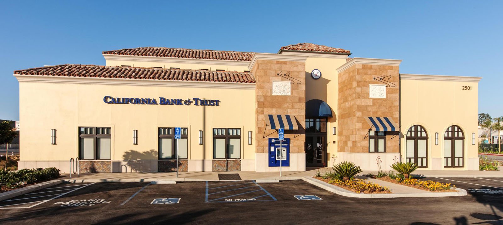 California Bank and Trust Palomar Commons exterior view