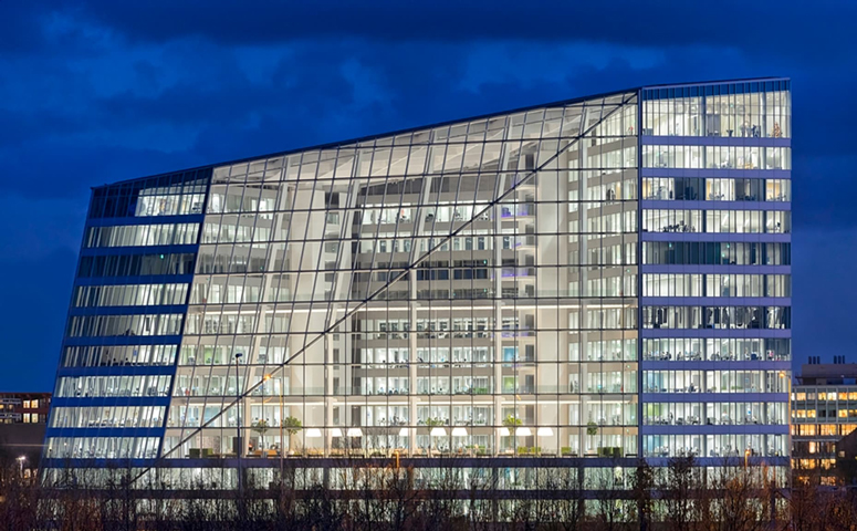 worlds smartest building the edge amsterdam sustainable office building 1