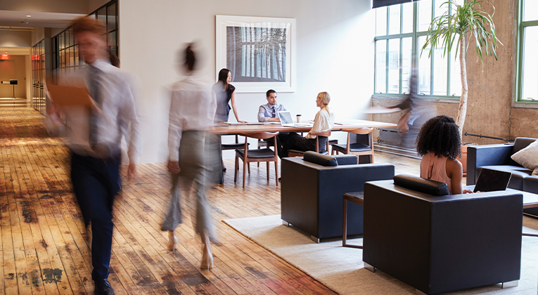 lease renewal vs lease extension featured image