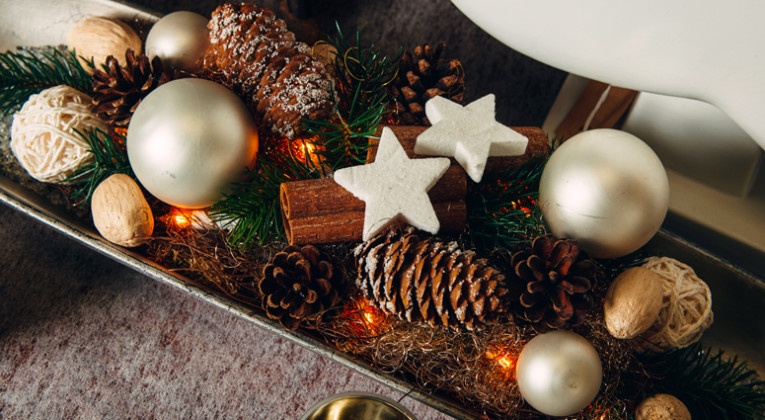 At Work For The Holidays A Guide To Holiday Decor In The Office