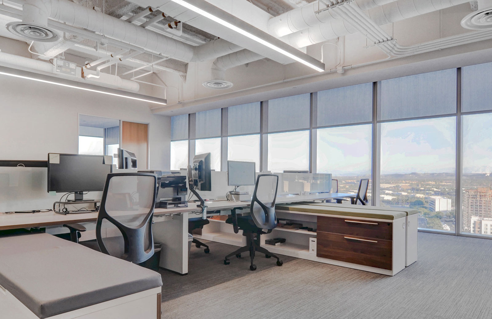 Greenwave Systems workstations office space