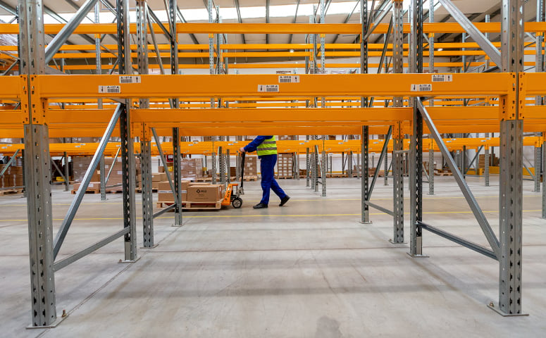 Five Important Factors When Considering Warehouse Site Selection