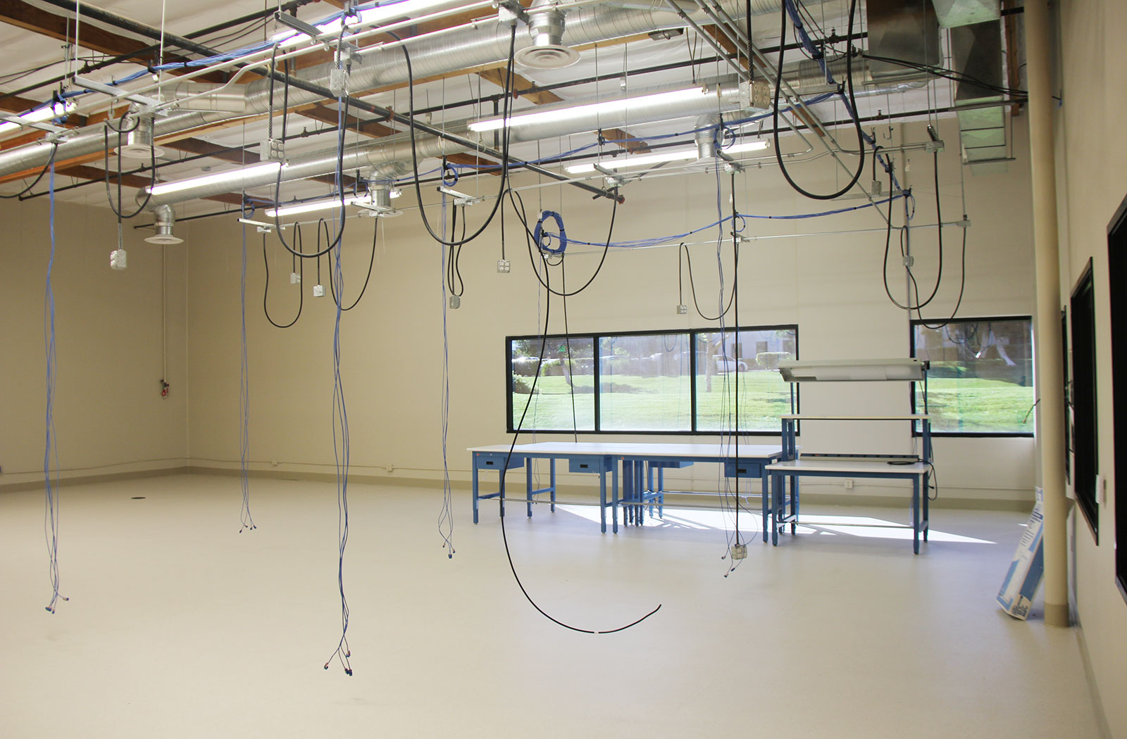 Sierra Wireless empty lab
